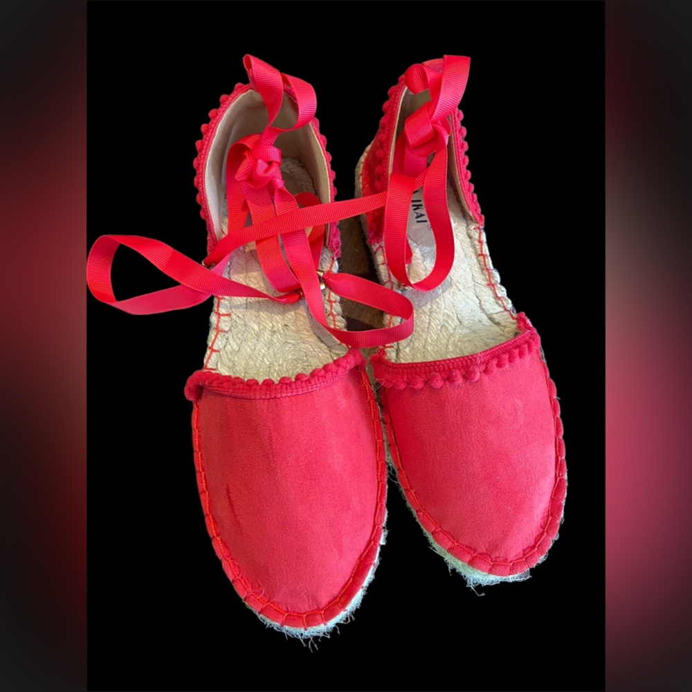 Never worn! Lala Ikai Red Lace Up platform Sandals size 38/7.5